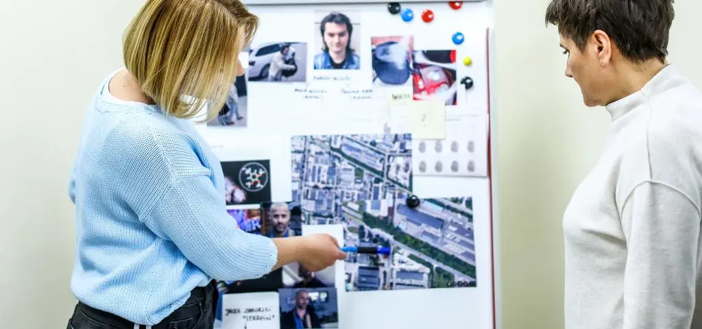 AI, fałszywe nagrania i mocne statystyki! Przeczytaj ciekawostki z serialu "Detektywi"