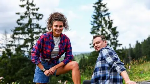 "Detektywi". Roman Łabaj (Andrzej Rozmus) i Kasia Kowalik (Daria Brudnias)