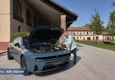 Dodge Charger w Europie. Jest benzyna, ale nie ma V8