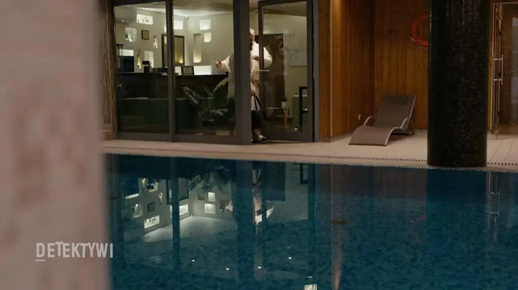 242DETEKTYWI_ODC75_4