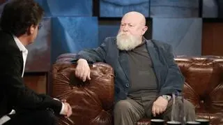 Jaki stosunek do Gibonów ma profesor Bralczyk?