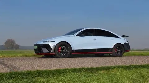 Elektryczny, szalony, za drogi – Hyundai Ioniq 6N