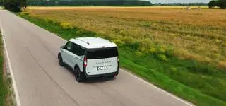 Ford E-Tourneo Courier - praktyczność ważniejsza niż prestiż