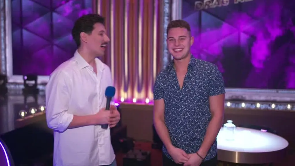 okDRAGMEOUT_ODC2_ADAMZDROJKOWSKI_TATA