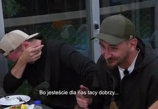 Azja Express: Jedna z najbardziej wzruszających chwil! Wojtek Łozowski niemal zalał się łzami! 