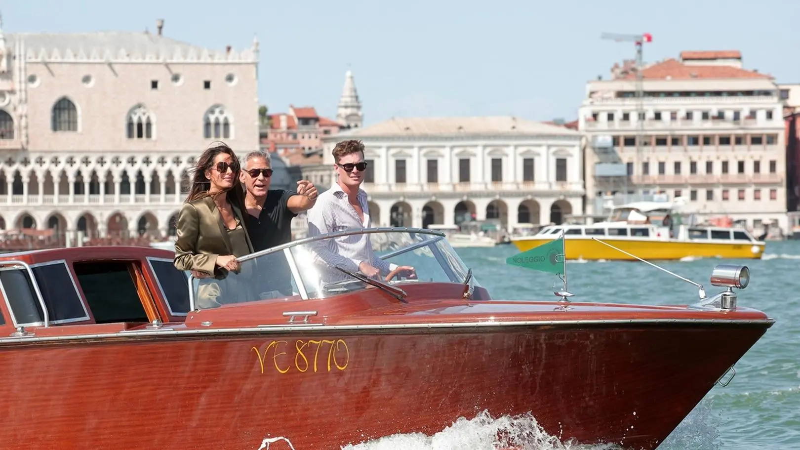 George Clooney i jego ukochana znów pokazali klasę. Zobaczcie, jak wyglądali na czerwonym dywanie w Wenecji