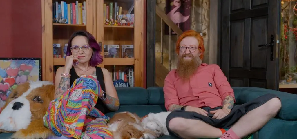 Nowe twarze w "Gogglebox"! Poznaj bliżej dwa niezwykłe duety