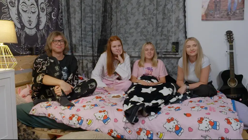 "Gogglebox". Poznajcie Kubę, Agę, Angelikę i Natalię
