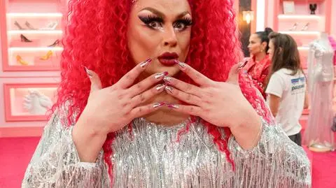 Czas na Show. Drag Me Out: Adelon