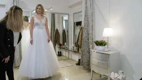 Ślub... PRZED EMISJĄ TV: Mama Marty wzruszyła się podczas przedślubnych przymiarek