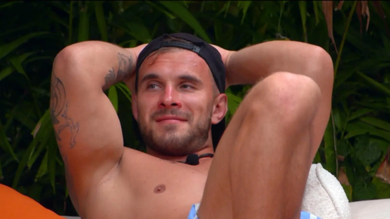 Michał z "Hotelu Paradise 13" wbija szpilę Filipowi i podrywa jego dziewczynę: "Rozje***aś mi serce"