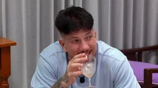 Patryk z "Hotelu Paradise 13" ruszył na podbój Nadii! Miał wielki plan, ale podryw nie poszedł tak, jak zakładał