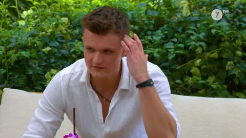Szymon z "Hotelu Paradise 13" zaskoczył wyznaniem, jakie dziewczyny najbardziej go kręcą: "Princzeska" [PRZED EMISJĄ W TV]