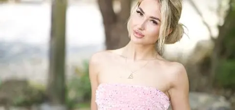 Hotel Paradise 13. Wiktoria Wasiucionek