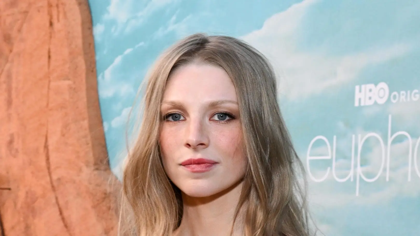 Hunter Schafer przeszła operację korekty płci. "Czuję się z tym wspaniale"