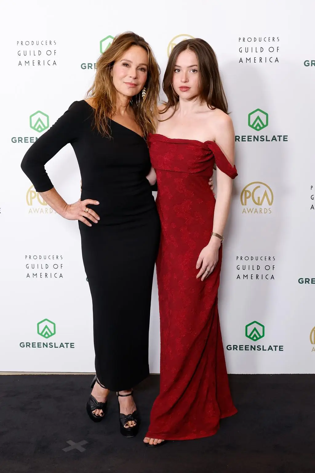 Jennifer Grey, Stella Greg
