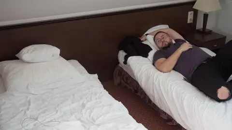 Ślub... PRZED EMISJĄ TV: Przemek stresuje się ślubem