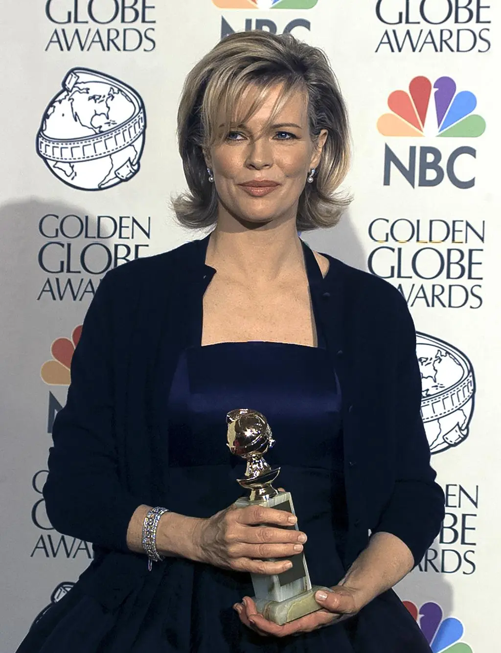 Kim Basinger w 1998 roku