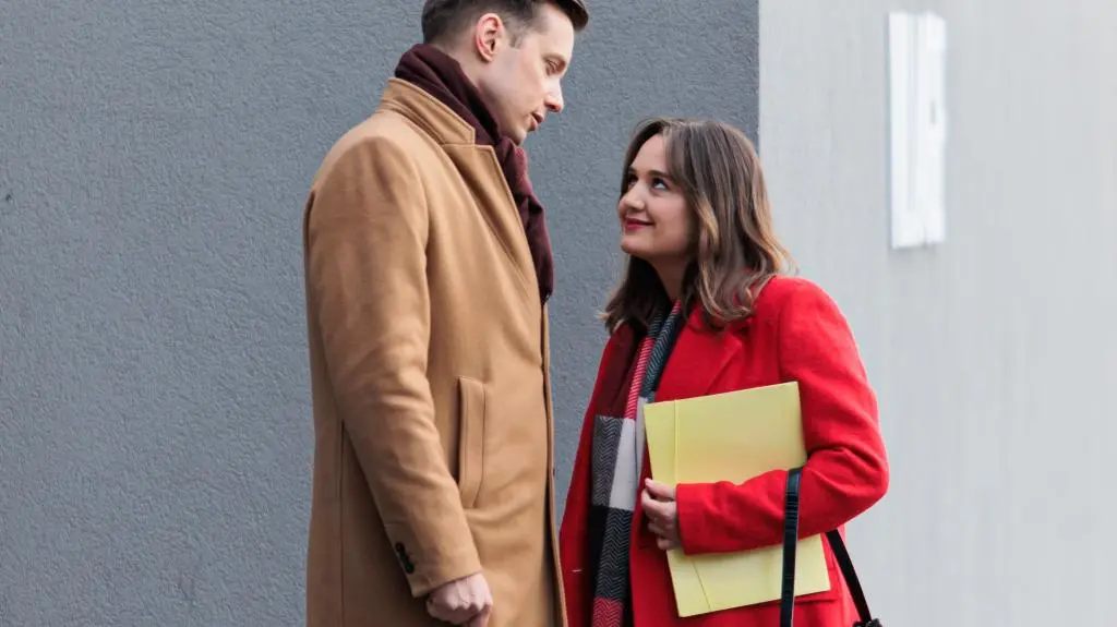 Kadr z odcinka 3629 serialu "Na Wspólnej"; Darek Żbik (Michał Mikołajczak) z byłą żoną.