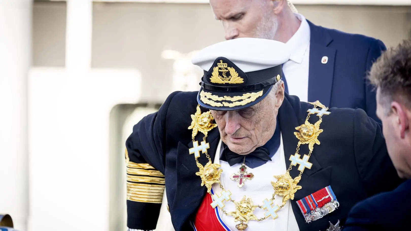 Król Harald V pozostanie dłużej w szpitalu. Wykryto bakterie we krwi