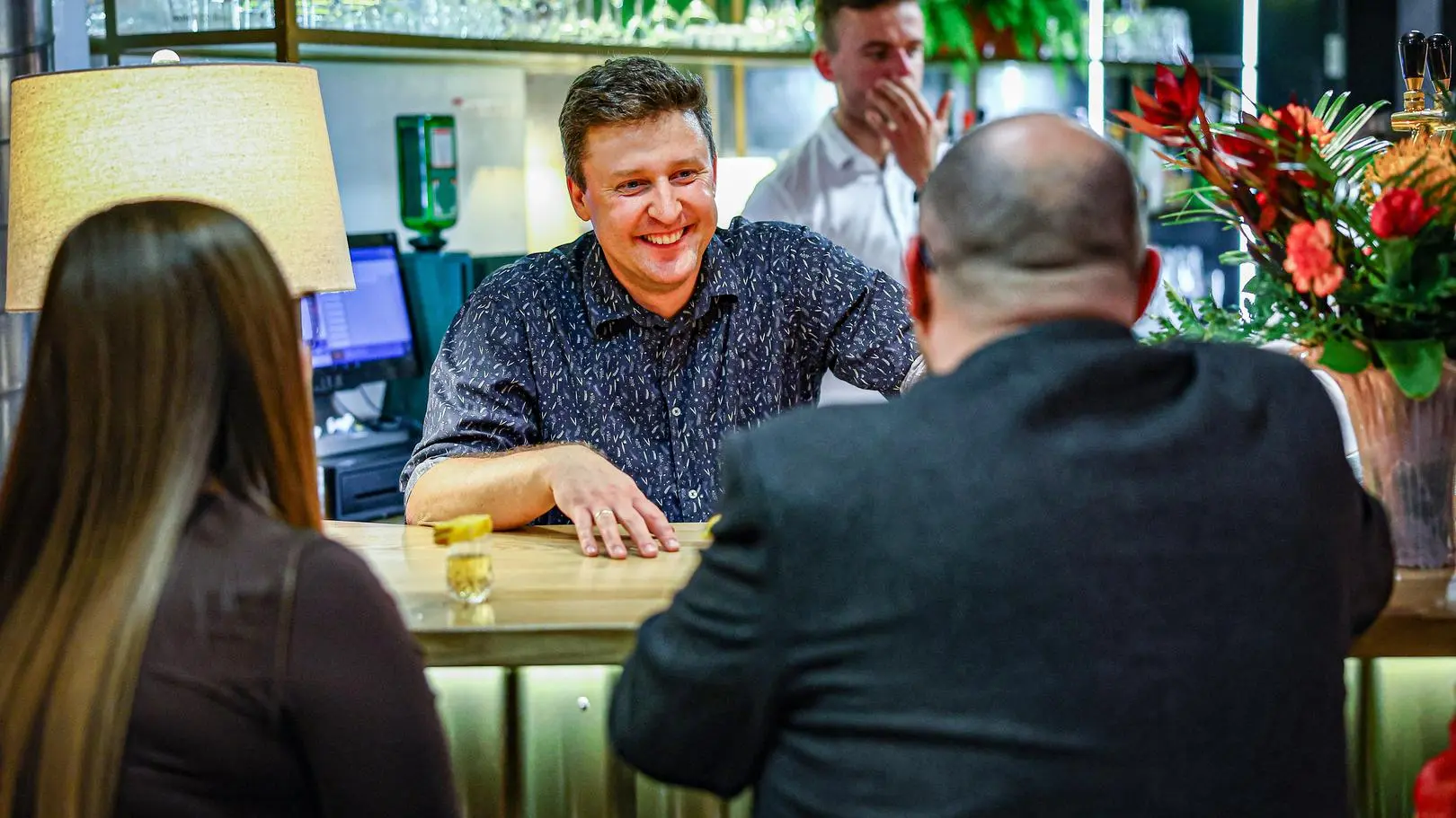 Konrad nie uznaje autorytetu ojca. Czy "Bistro w Towarzystwie" ma szansę przetrwać?