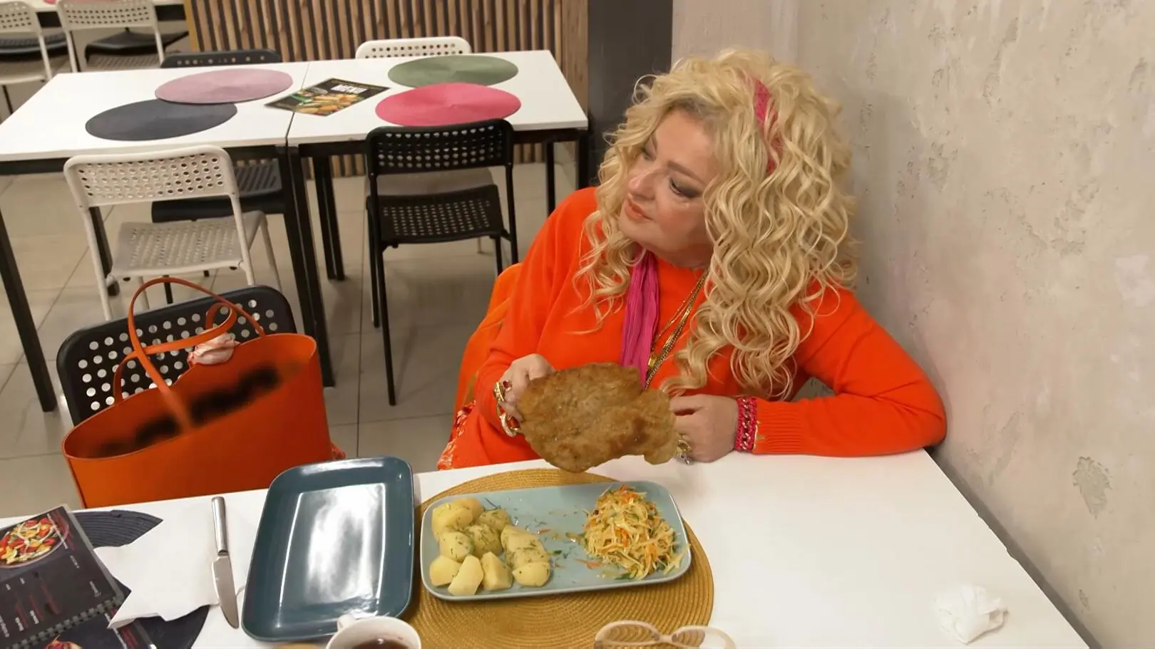 Kuchenne rewolucje. Dramatycznie złe jedzenie w "Bistro". "Dawno nikt mi nie podał takiego szajsu"