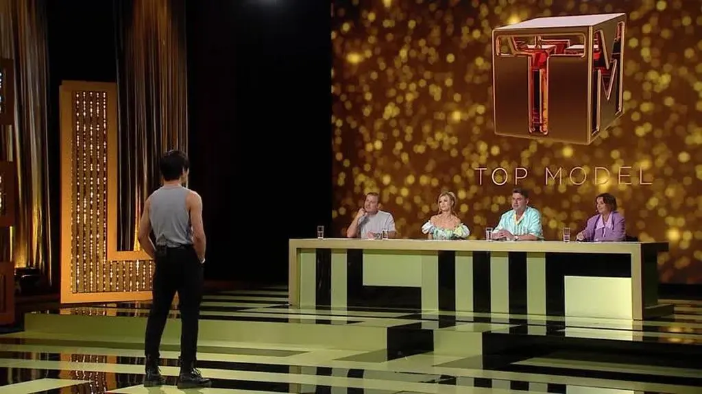 220914_TOP_MODEL_S11_odc2_www_4