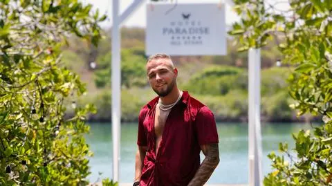 Hotel Paradise All Stars: Blondino wraca do raju! Przypominamy jego najciekawsze momenty! 