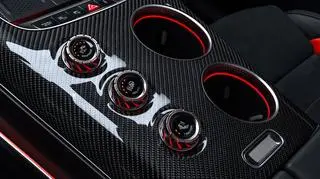 Mercedes-Benz-AMG_GT_SUV-2027-1280-c141c5e1f6a4fbcde79c245e6238a82a4a