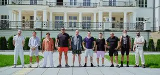 Uczestnicy "Nasi w mundurach" na kanapie "Gogglebox"! Kto będzie im towarzyszył?