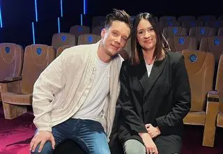 Michał Mikołajczak o wyrzuceniu ze studiów, "Na Wspólnej" i ukochanej. "Staram się jej pomagać"