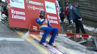Loty narciarskie Bad Mitterndorf: skok Dawida Kubackiego w drugiej serii
