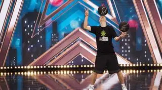 Mam Talent!: Damian Olejniczak „Pszczelarz Freestyle”