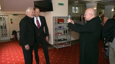 Mój agent 2: Z wizytą na planie serialu! Jak powstawał odcinek z Andrzejem Sewerynem?