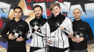 Mam Talent!: MultiVisual + Astranate