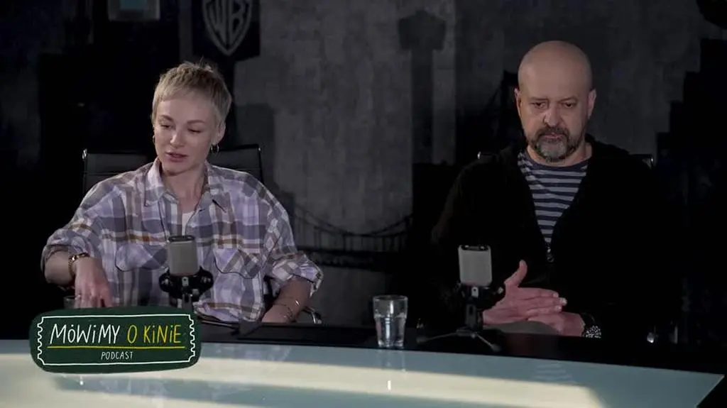 230531 PODCAST Adamska  v2 po dzwieku logo_ostateczne