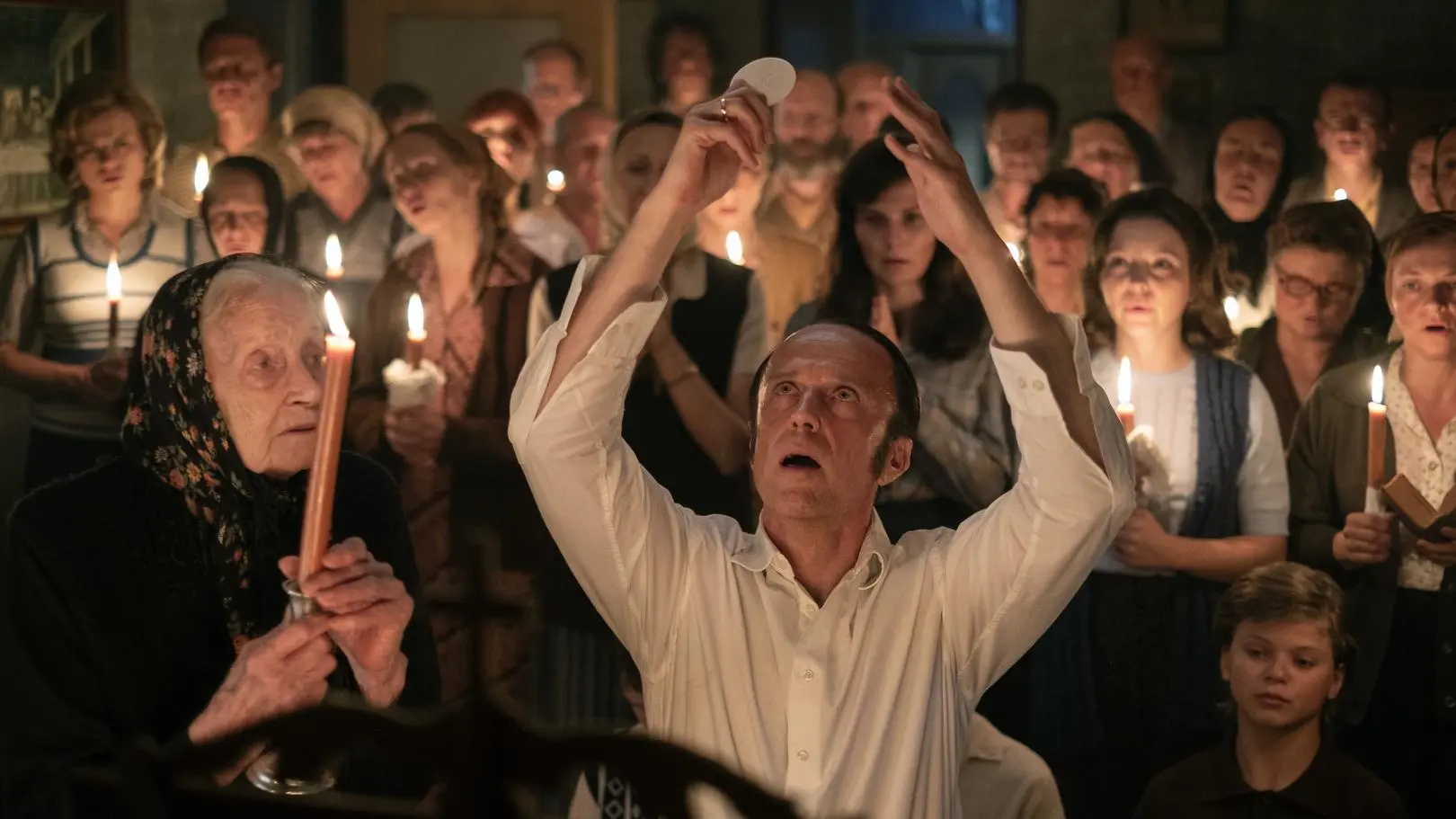 Ujawniamy datę premiery i prezentujemy kolejny teaser "WŚRÓD NOCNEJ CISZY" w reżyserii Jana Holoubka