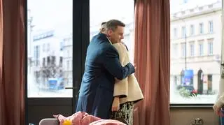 Aktualnie czytasz: "Na Wspólnej" w odcinku 3812: Rozpacz Grześka i powrót Zuzy do Hiszpanii!