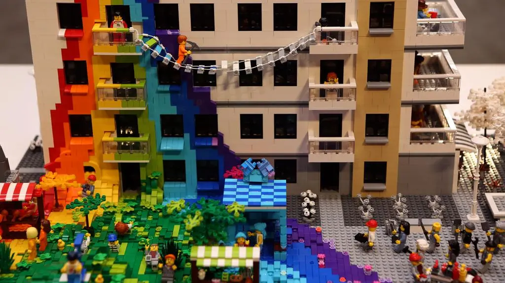 Lego Masters: odcinek 1, zadanie 1 - Martyna i Piotr
