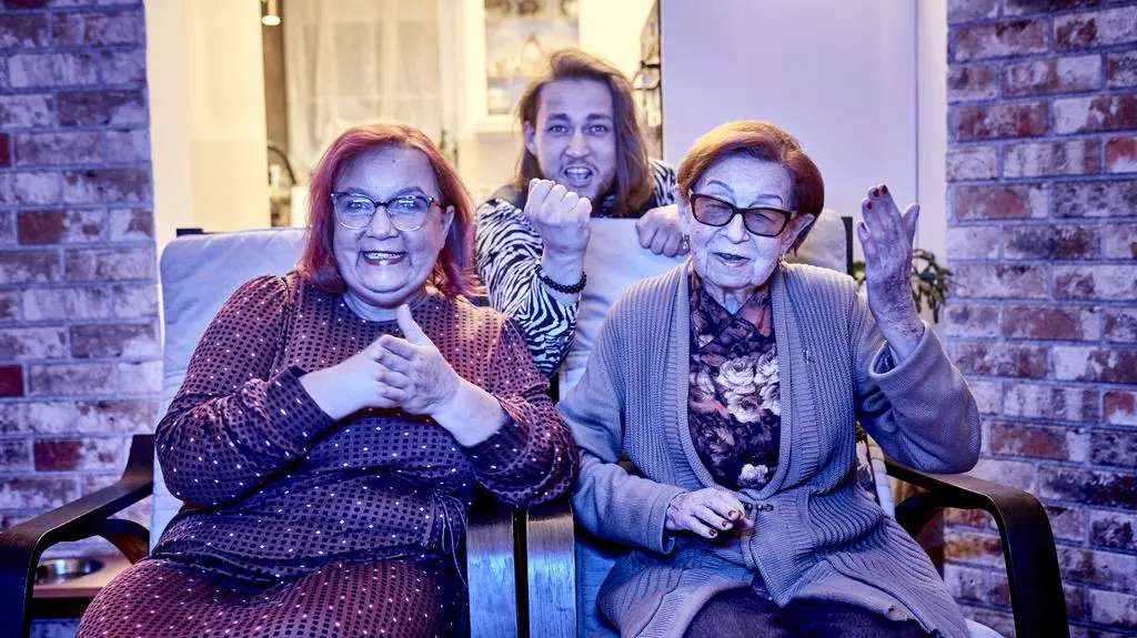 Gogglebox, Iza, Joachim, Bunia