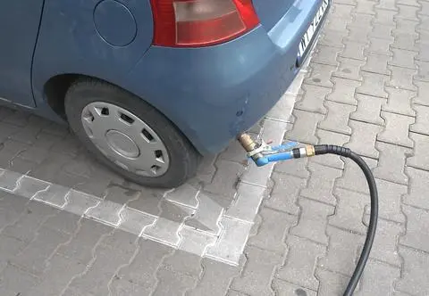 Rekordowa różnica cen LPG i benzyny. Aż 5 zł na litrze