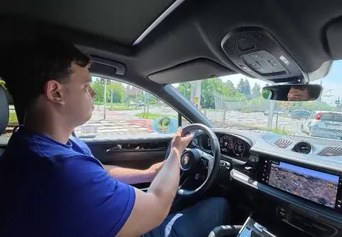 Relokator pojazdów - praca marzeń dla miłośników motoryzacji?