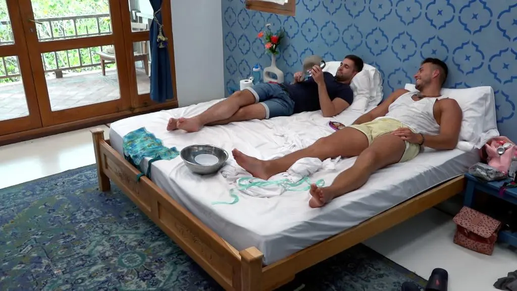 TVN7_PRORES_HOTEL_PARADISE_S06_ODC_48