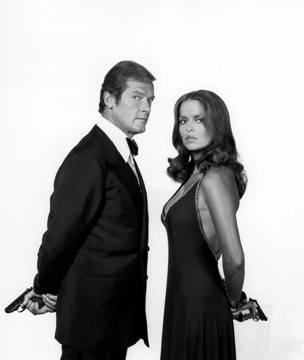 Roger Moore i Barbara Bach 
