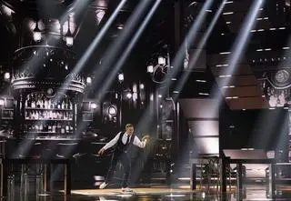 "Wywołujesz u mnie zespół niespokojnej nogi". Julia Wieniawa stepuje razem z Igorem