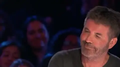 BROZDA_SIMON_COWELL_SARA_KARIERA_PROMOS_POPR_H