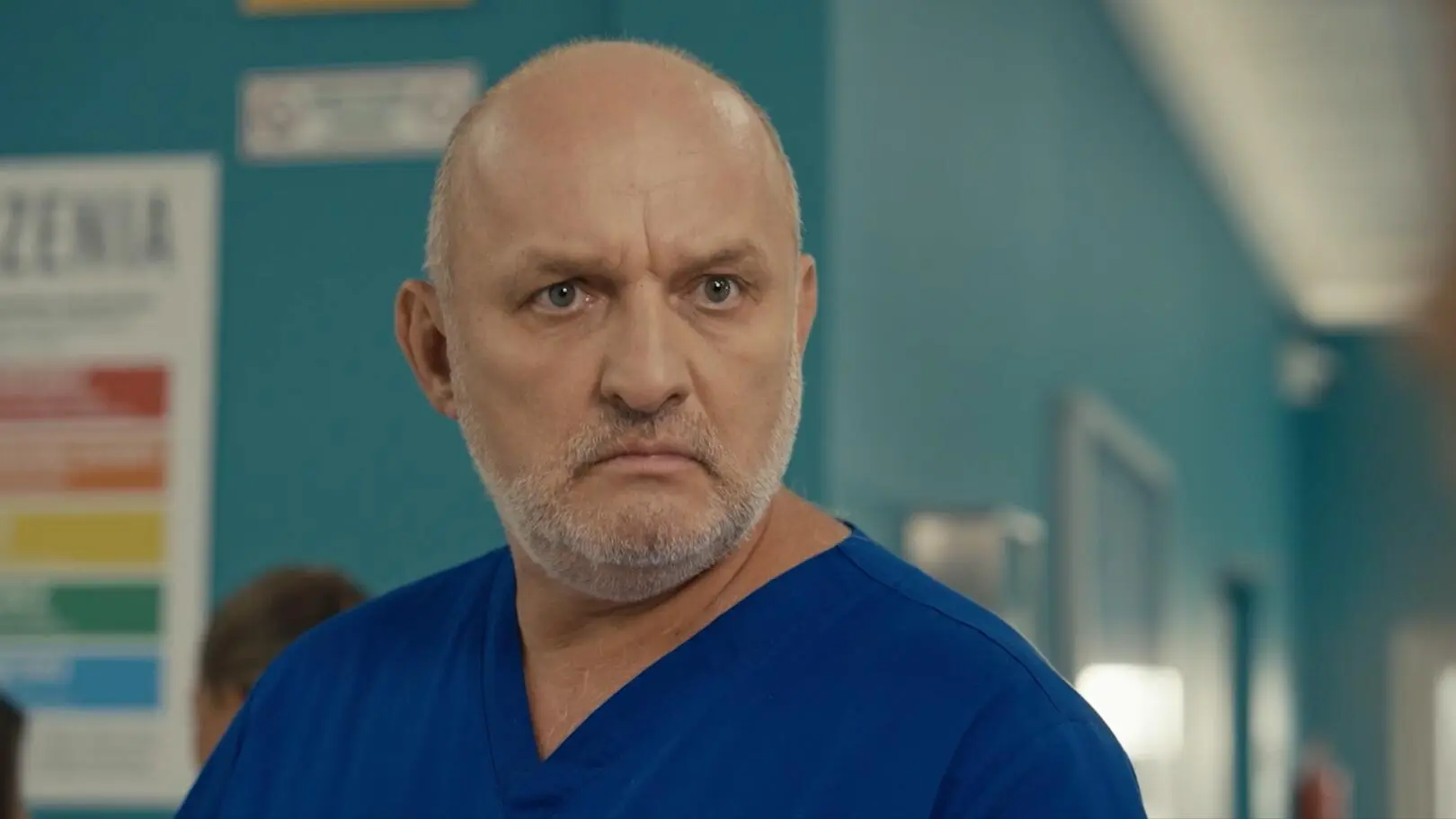 "Szpital św. Anny", odc. 166. Rogowski znajdzie miłość na portalu randkowym? Pokaże pielęgniarkom swój profil. "Co tak oczami przewracasz?"