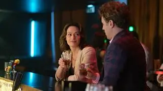 Tajemnica zawodowa: Julia (Magdalena Różczka), Tomasz (Mateusz Rusin)