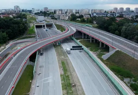 Remonty i prace serwisowe na autostradzie A4. Uwaga na drogowców