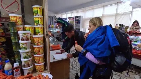 Azja Express PRZED EMISJĄ W TV: Polscy testerzy parówek - Andziaks i Luka